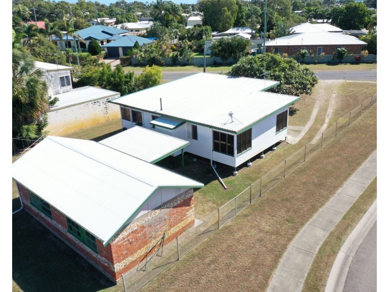 9 Mackenzie Street, Bowen QLD 4805