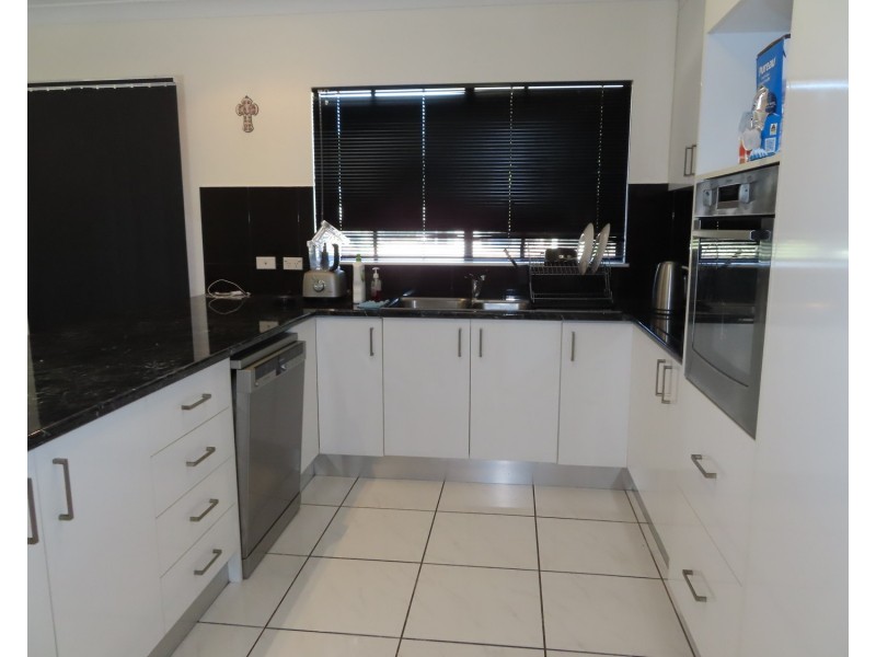 2 Lime Tree Court, Bowen QLD 4805