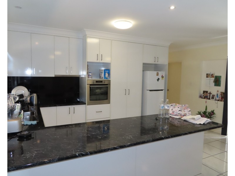 2 Lime Tree Court, Bowen QLD 4805