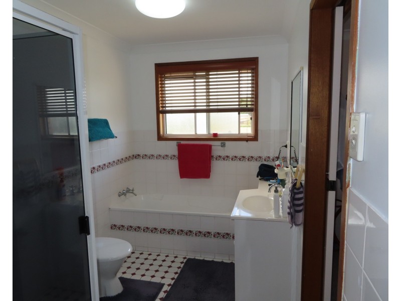 146 Richmond Road, Bowen QLD 4805