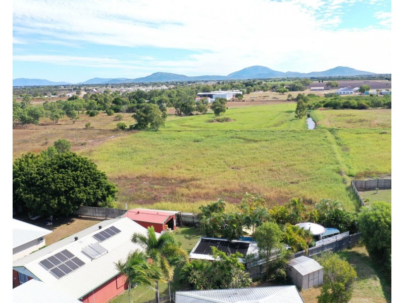 7 Troyon Court, Bowen QLD 4805