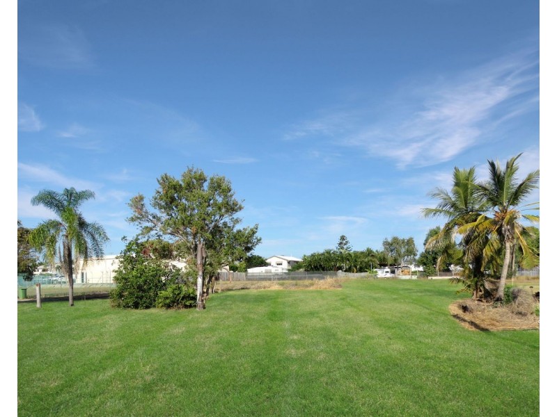33 Dalrymple Street, Bowen QLD 4805