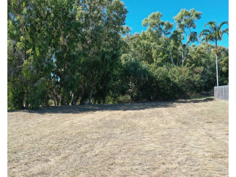 38 Crofton Street, Bowen QLD 4805