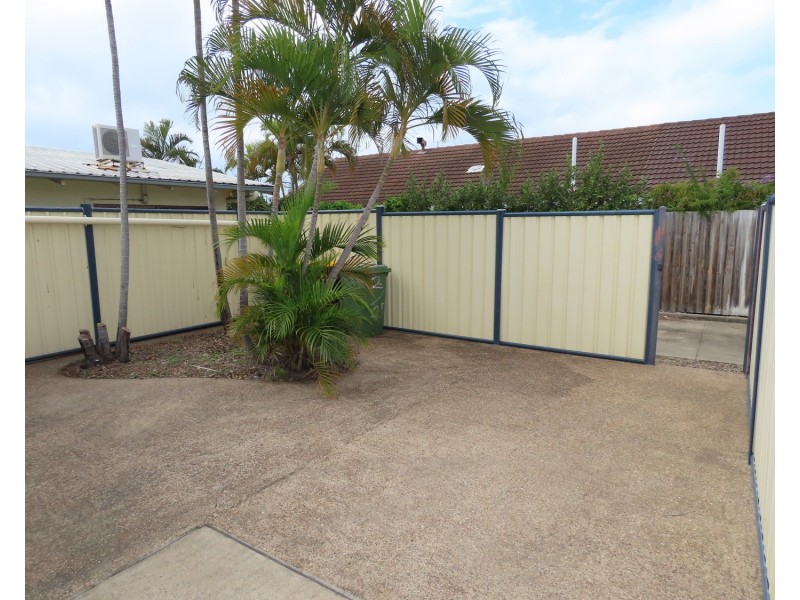 2/20 Marshall Street, Bowen QLD 4805