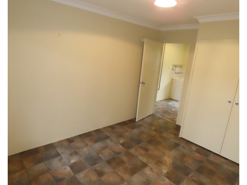 2/20 Marshall Street, Bowen QLD 4805