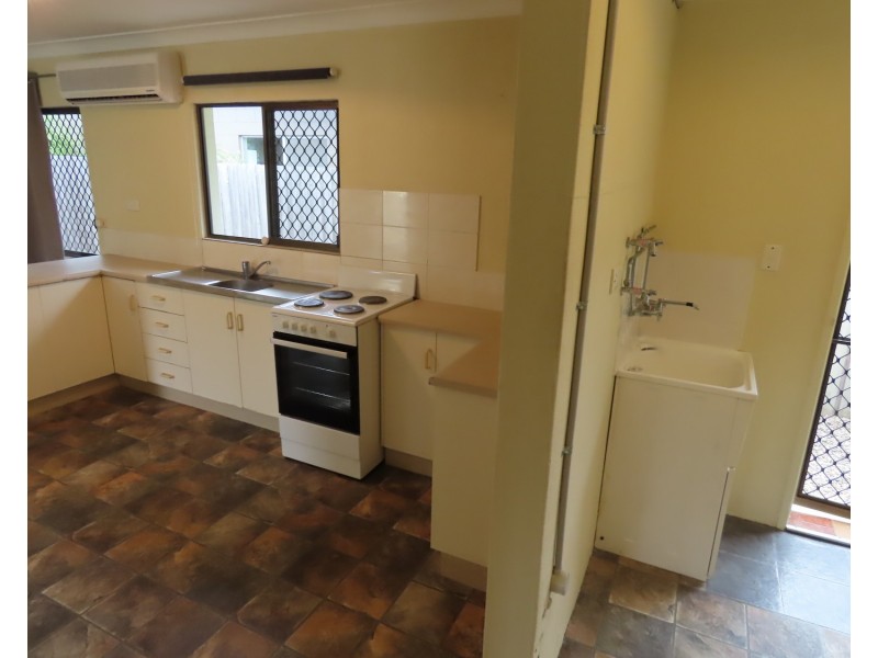 2/20 Marshall Street, Bowen QLD 4805