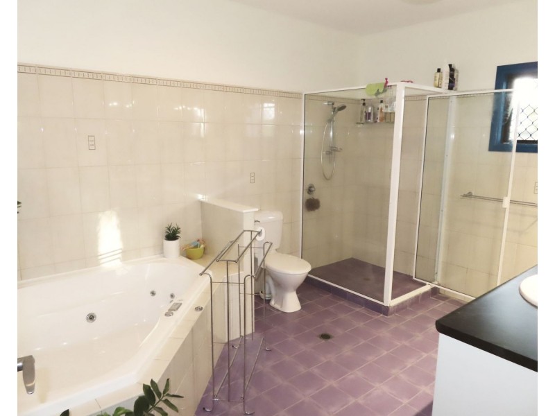 180 Queens Road, Bowen QLD 4805