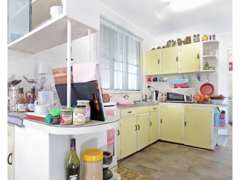 3 Gordon Street, Bowen QLD 4805