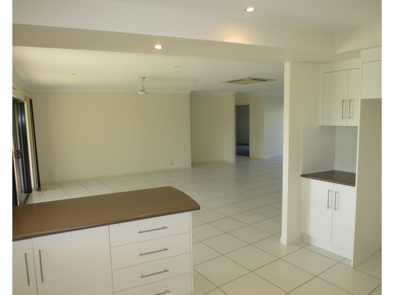 16 Fairway Drive, Bowen QLD 4805