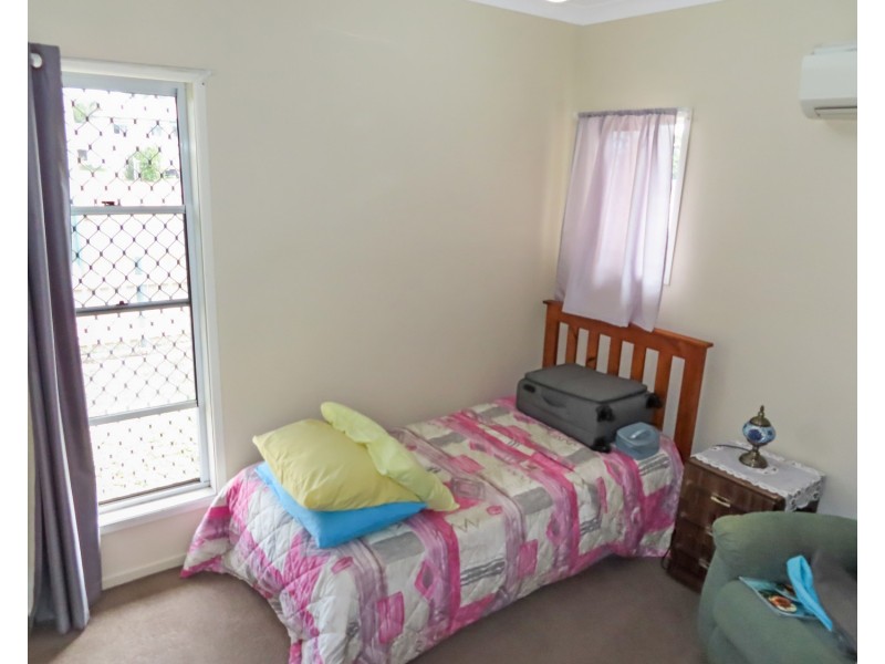 2/28 Sinclair Street, Bowen QLD 4805