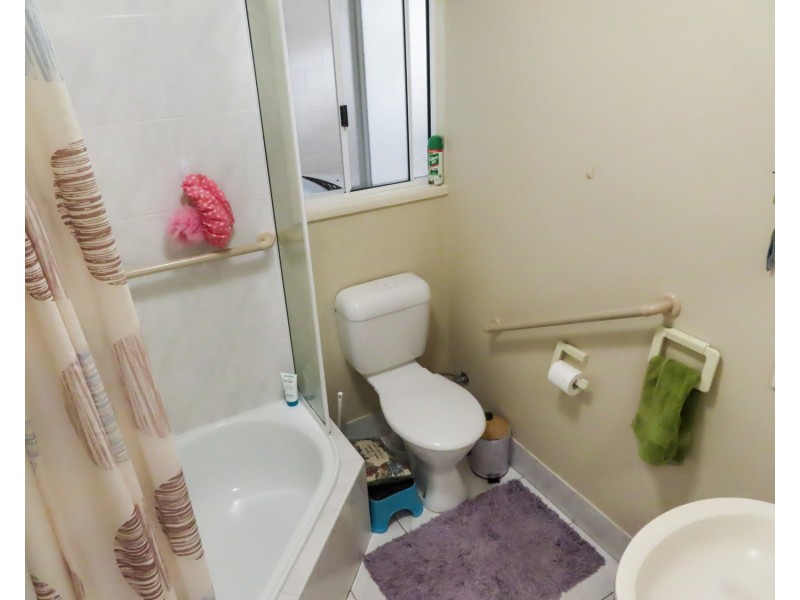 2/28 Sinclair Street, Bowen QLD 4805