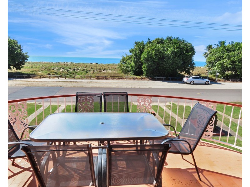 45 Queens Beach Esplanade, Bowen QLD 4805