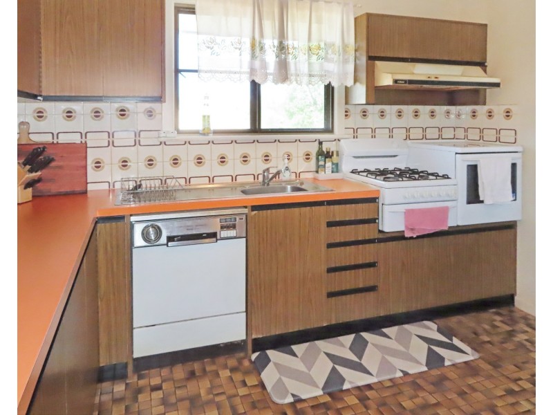 45 Queens Beach Esplanade, Bowen QLD 4805