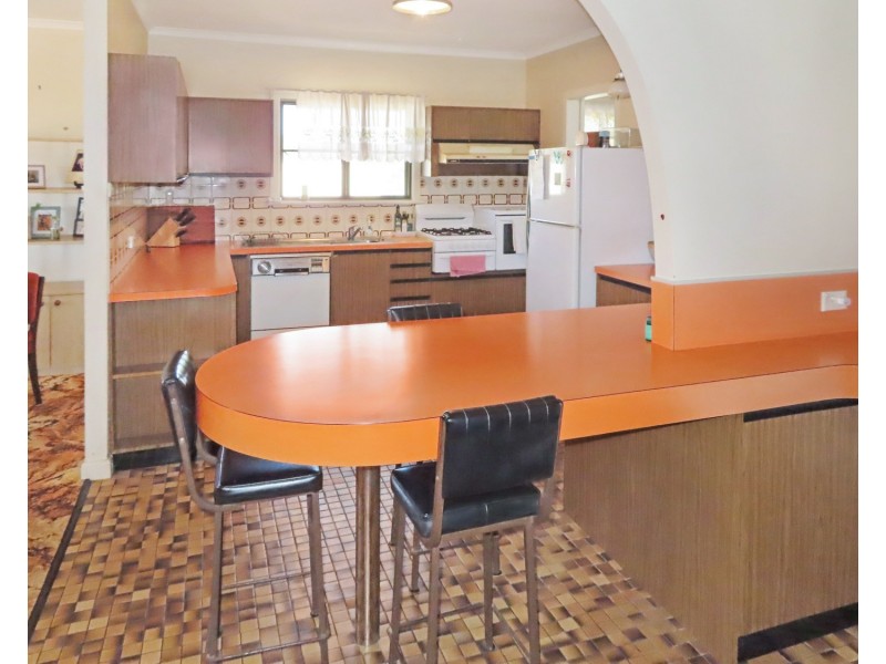 45 Queens Beach Esplanade, Bowen QLD 4805