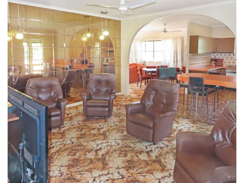45 Queens Beach Esplanade, Bowen QLD 4805