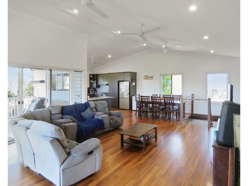 5 Poinciana Drive, Bowen QLD 4805