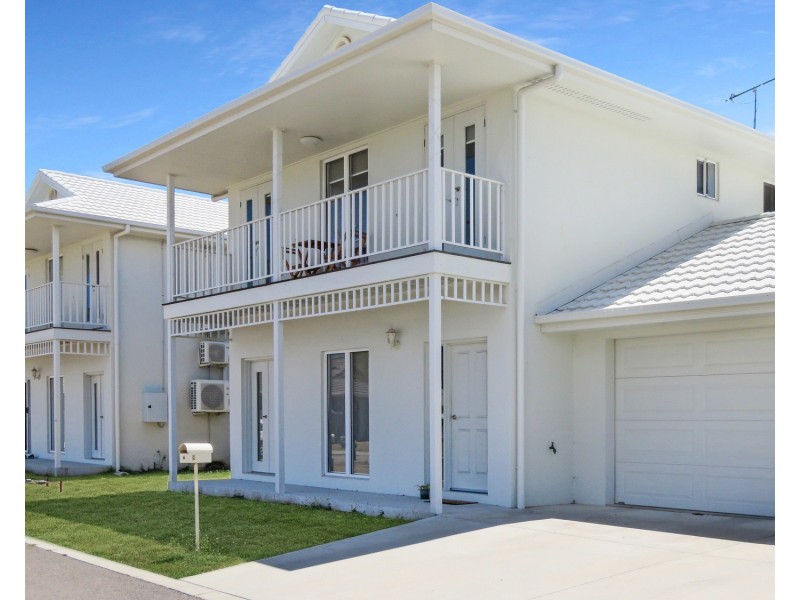 8 Pacific Drive, Bowen QLD 4805