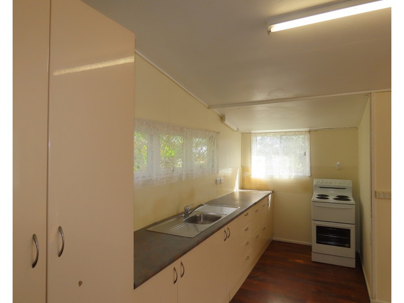 66 Livingstone Street, Bowen QLD 4805