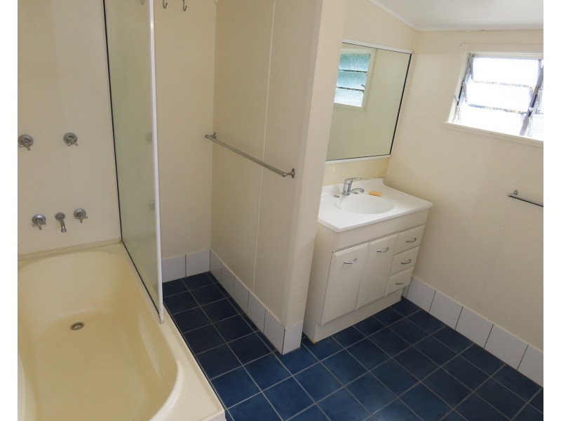 66 Livingstone Street, Bowen QLD 4805