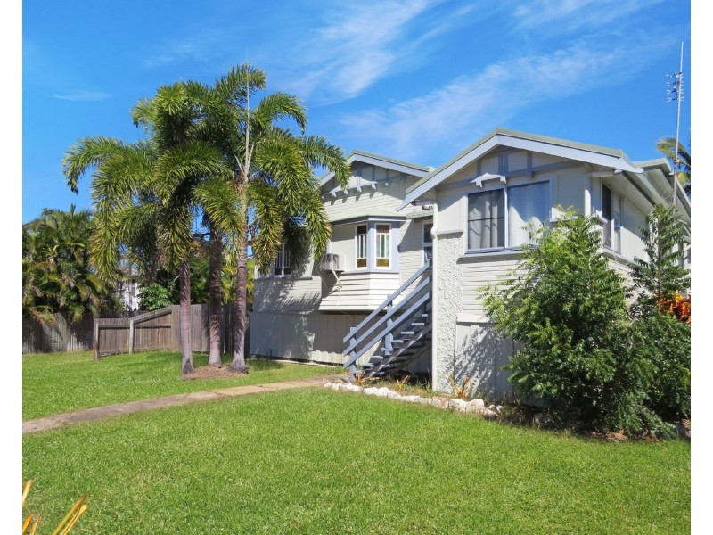 79 Golf Links Road, Bowen QLD 4805