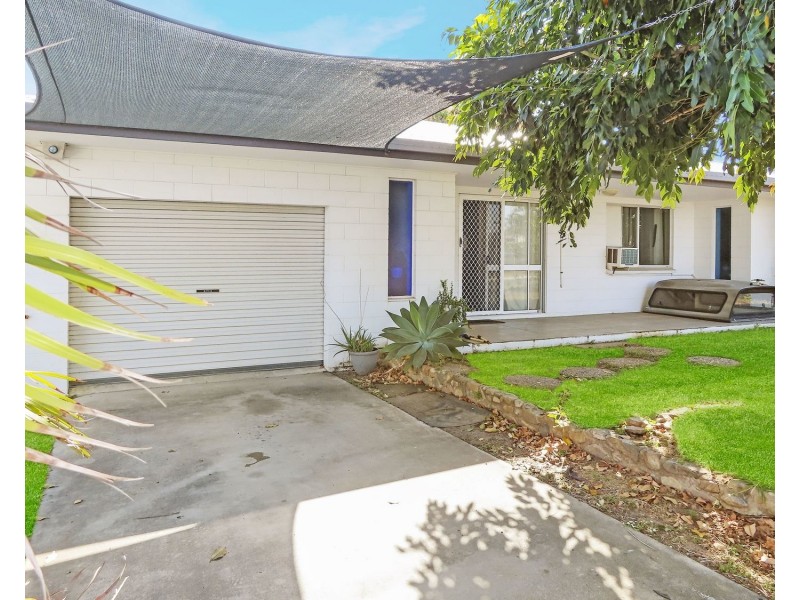 6 Rodney Street, Bowen QLD 4805