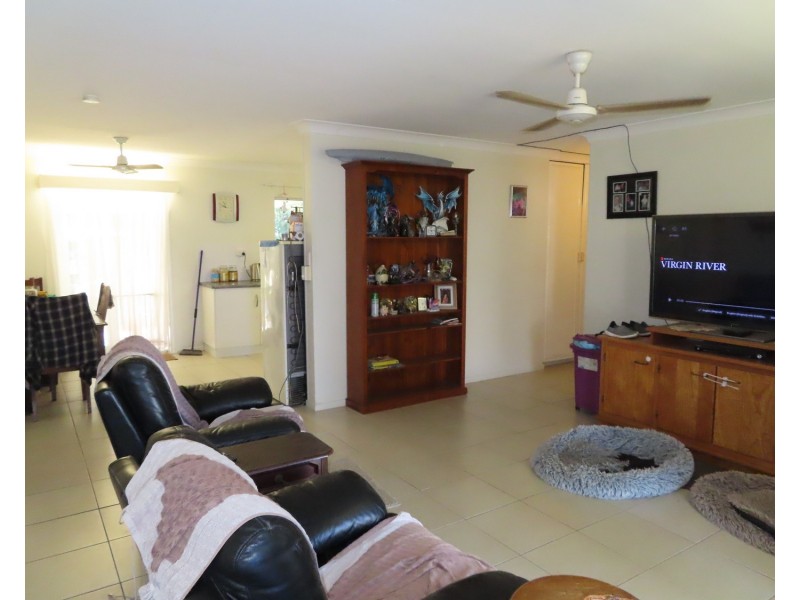 6 Rodney Street, Bowen QLD 4805