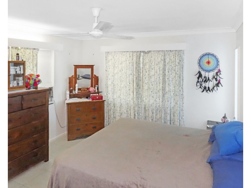 6 Rodney Street, Bowen QLD 4805