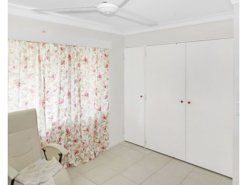 6 Rodney Street, Bowen QLD 4805