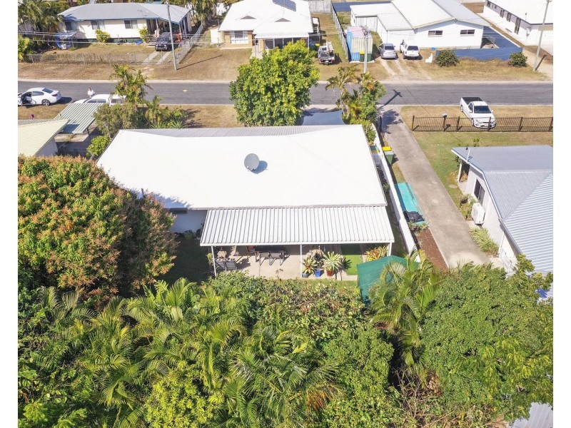6 Rodney Street, Bowen QLD 4805