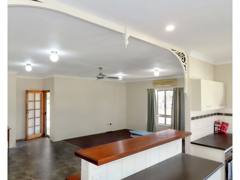 1 Craigie Court, Bowen QLD 4805