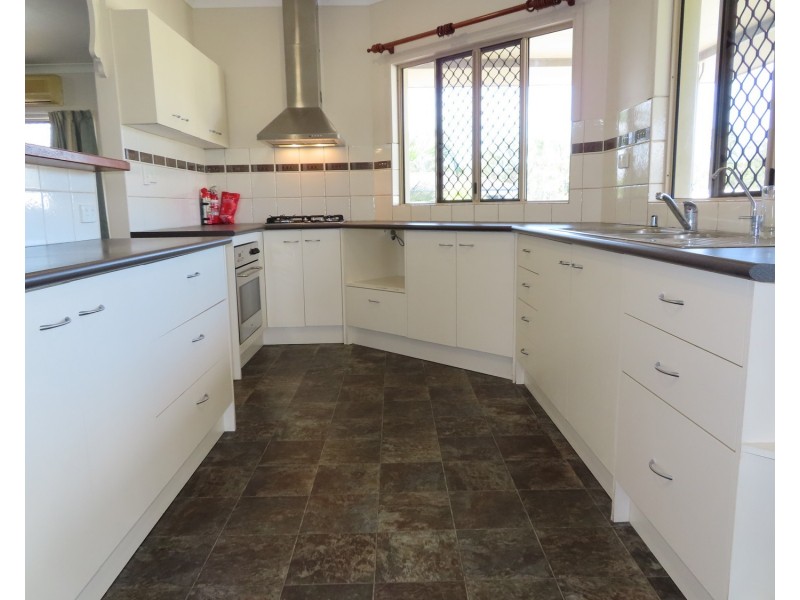 1 Craigie Court, Bowen QLD 4805