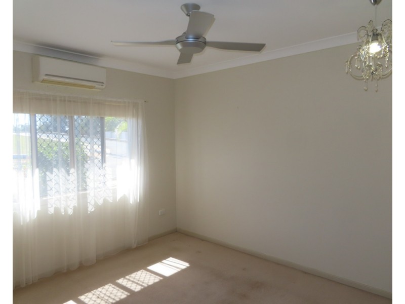 1 Craigie Court, Bowen QLD 4805