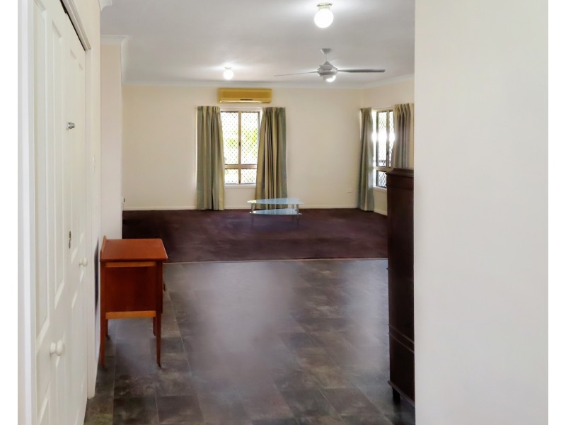 1 Craigie Court, Bowen QLD 4805