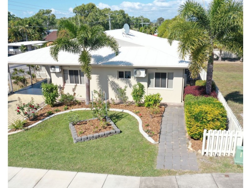 1 Craigie Court, Bowen QLD 4805