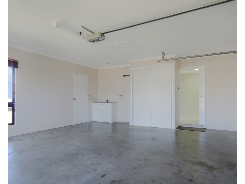 25 Catalina Court, Bowen QLD 4805