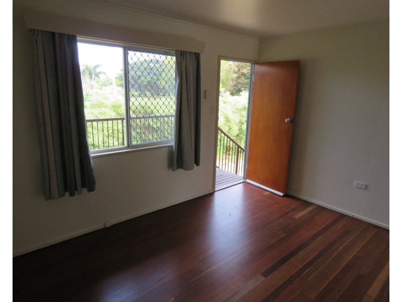 1/12 Verna Street, Bowen QLD 4805