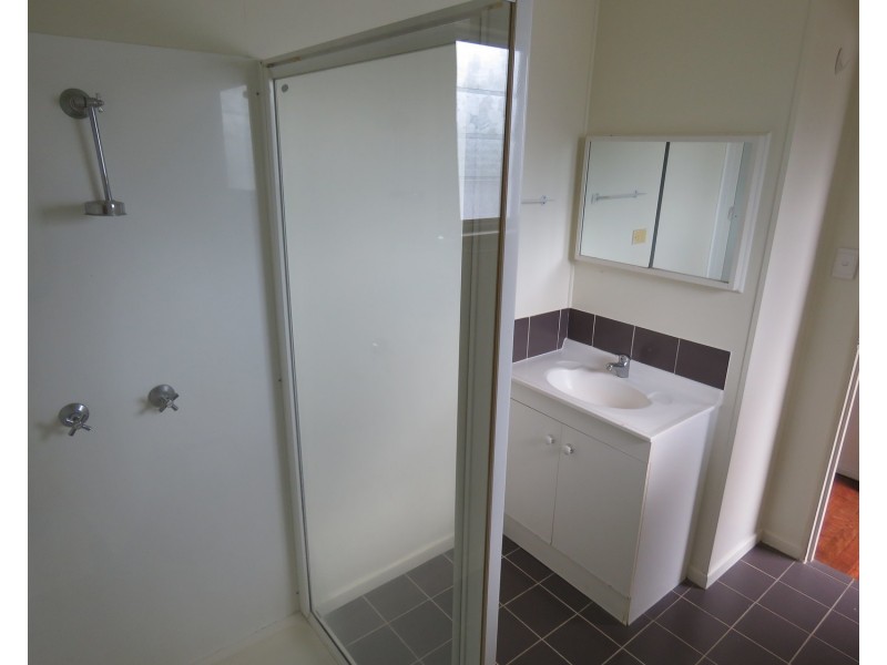 1/12 Verna Street, Bowen QLD 4805