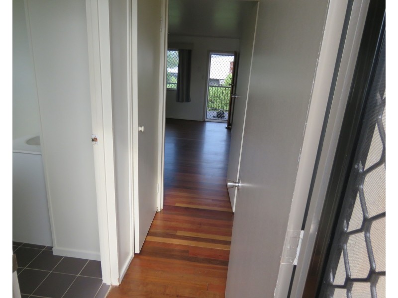 1/12 Verna Street, Bowen QLD 4805