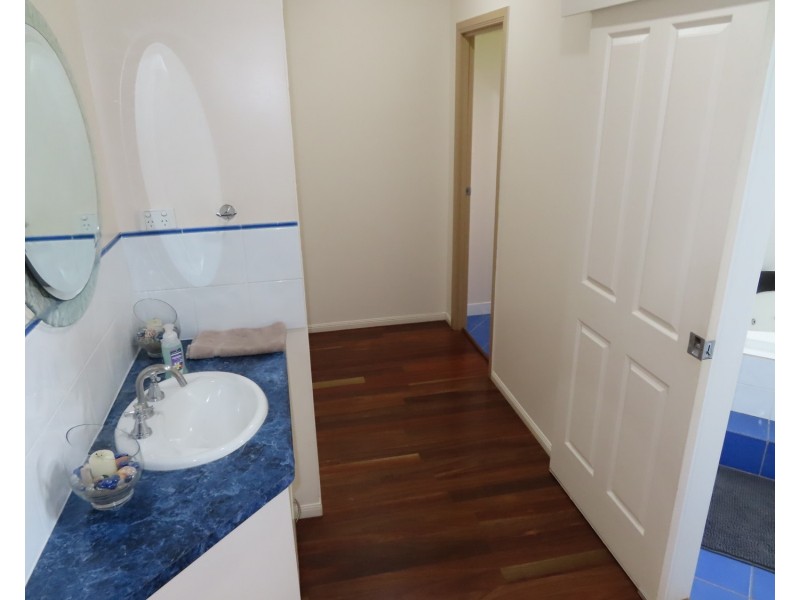 8 Pilcher Place, Bowen QLD 4805