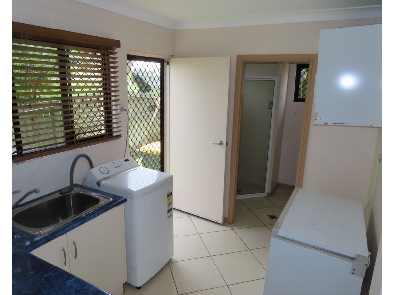 8 Pilcher Place, Bowen QLD 4805