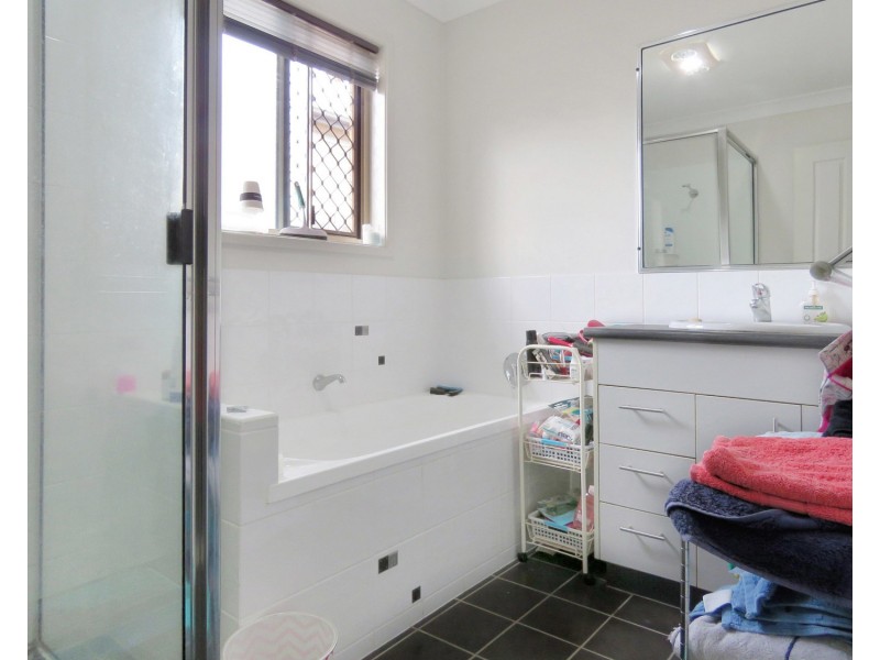 8 Johnston Street, Bowen QLD 4805