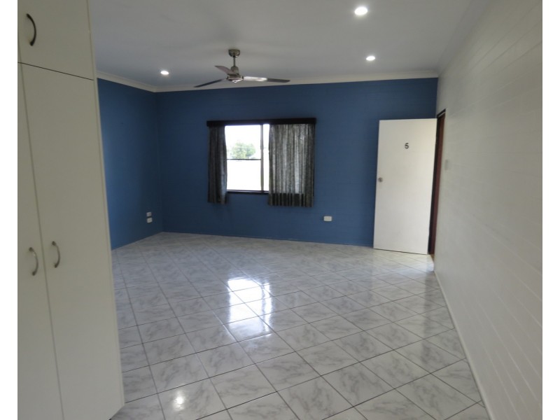 5/10 Sinclair Street, Bowen QLD 4805