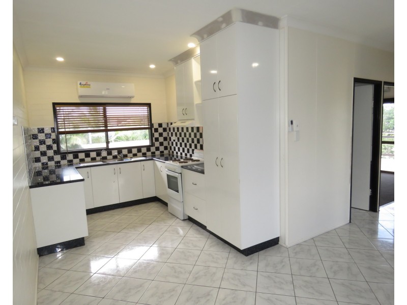 5/10 Sinclair Street, Bowen QLD 4805