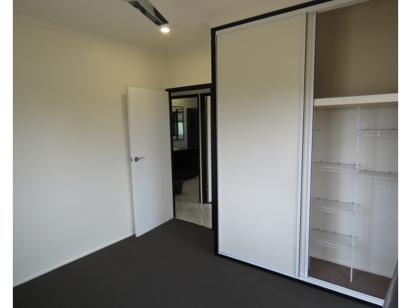 5/10 Sinclair Street, Bowen QLD 4805