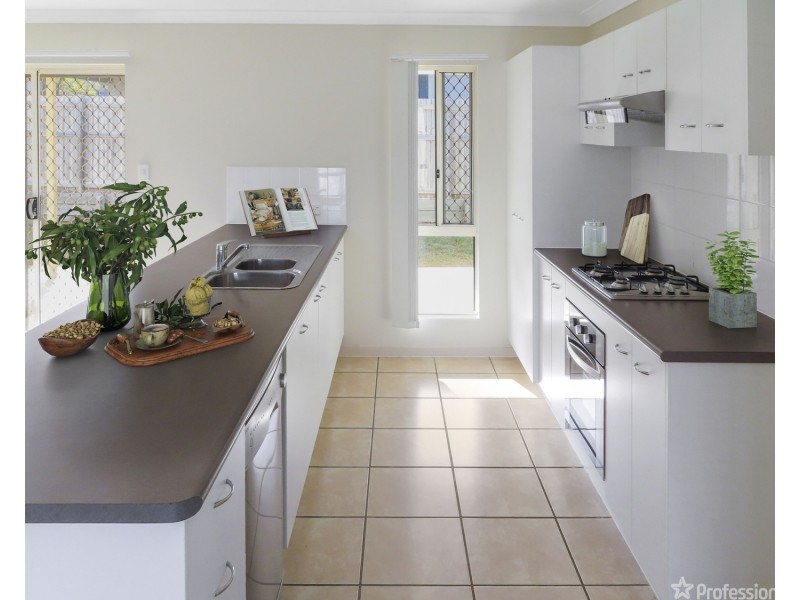 15 Sapphire Crescent, Bowen QLD 4805