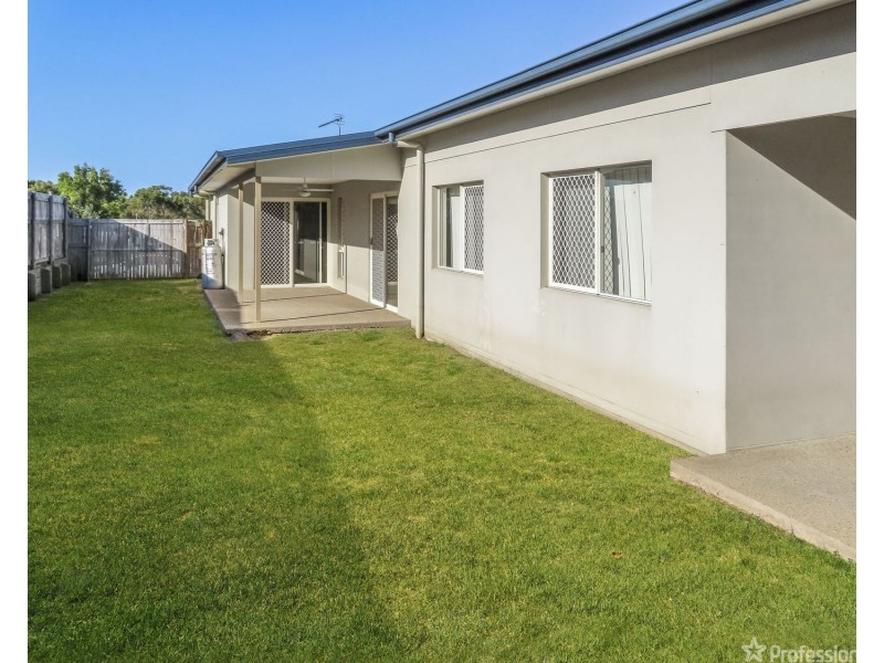 15 Sapphire Crescent, Bowen QLD 4805