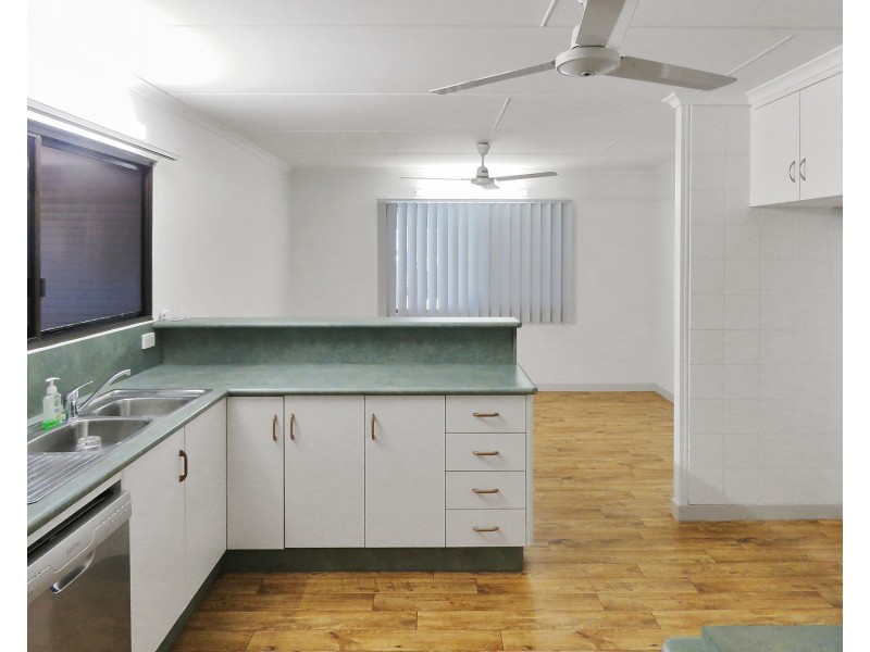 13 Salisbury Crescent, Bowen QLD 4805