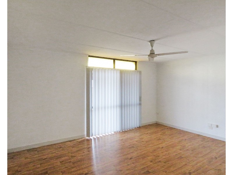 13 Salisbury Crescent, Bowen QLD 4805