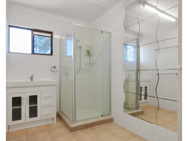 13 Salisbury Crescent, Bowen QLD 4805