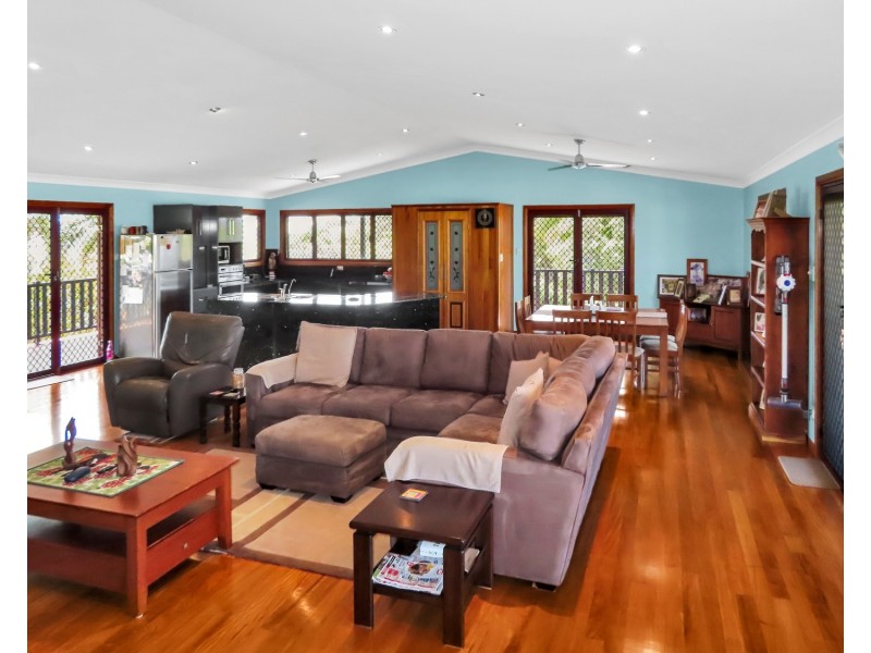 14b Thomas Street, Bowen QLD 4805